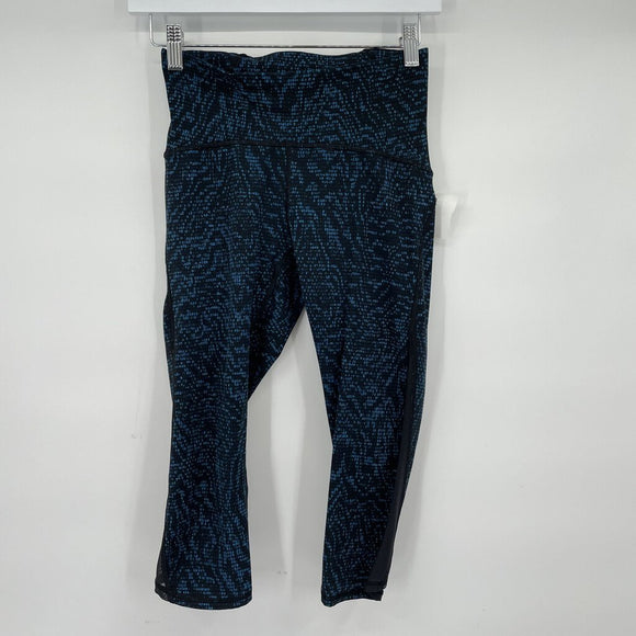 women Lululemon Crop Leggings Blue and Black Activewear 4