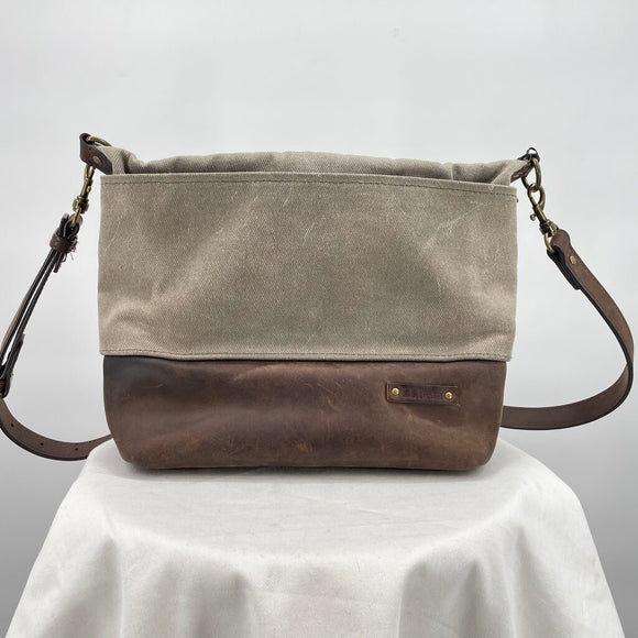 women LL Bean Canvas and Leather Shoulder Bag Green Brown Purse