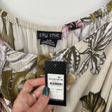 women City Chic NWT Hawaiian Print Maxi Lombok Cream Dress 16