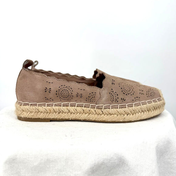 women Crown Vintage Clover Perforated Suede Espadrille Flats Taupe Shoes 7