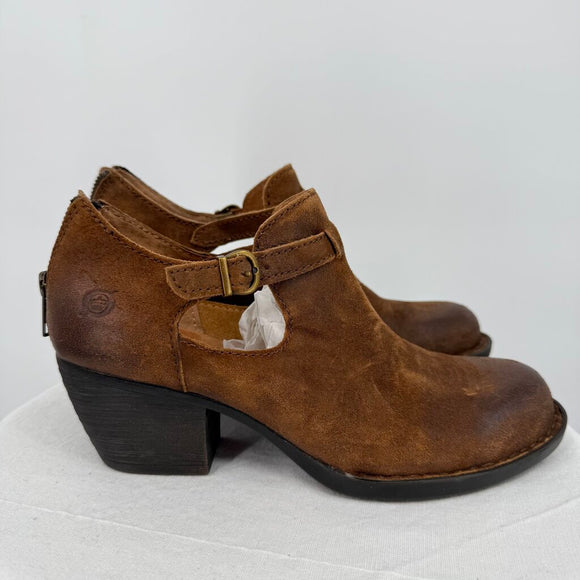 women Born Mendocino Distressed Suede Ankle Bootie Brown Shoes 8