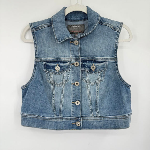 women Torrid NWT Cropped Denim Vest Blue Jacket 00/M