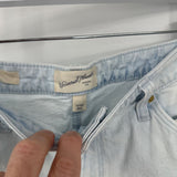 women Universal Thread Vintage Midi Jean Light Wash Blue Shorts 10/30