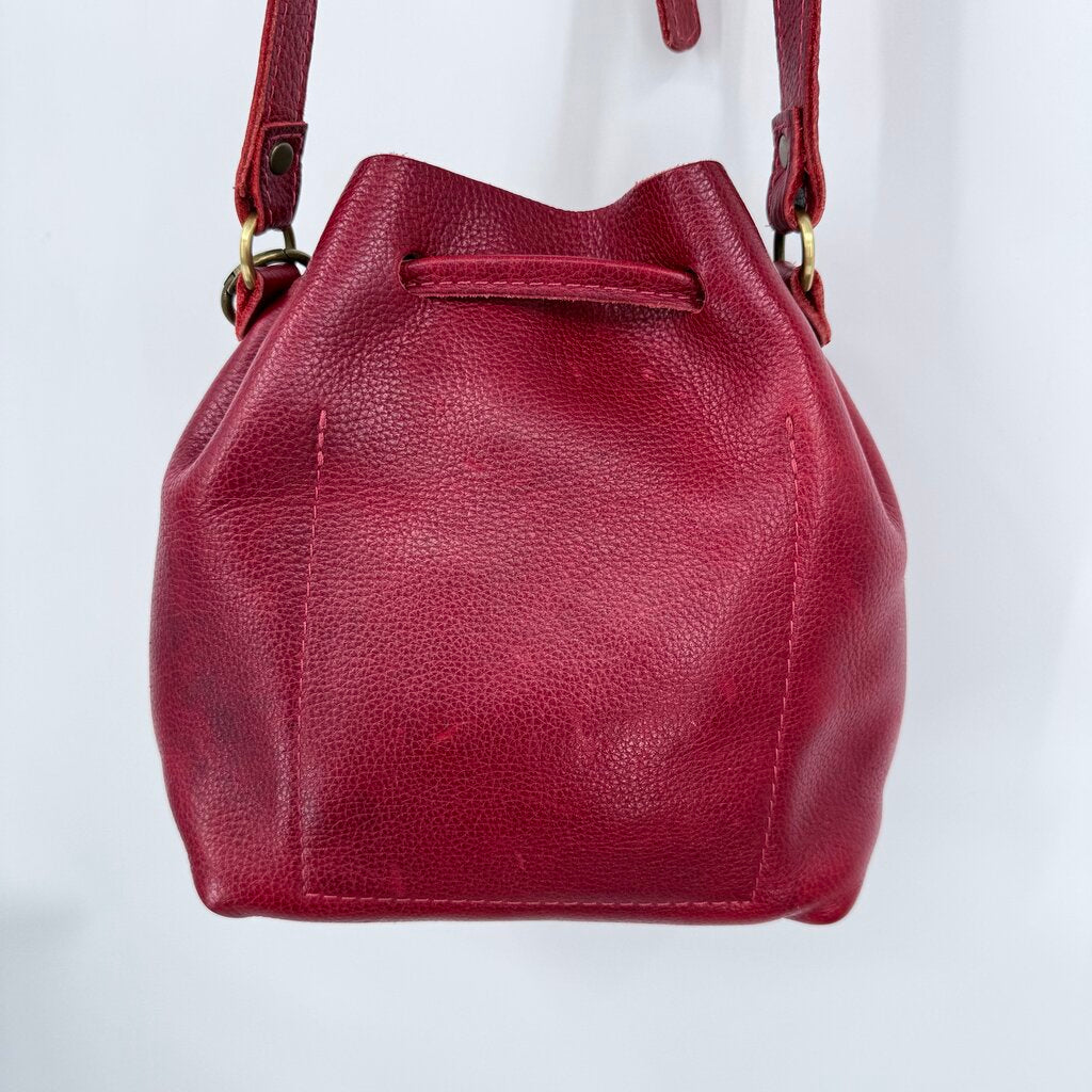 women Portland Leather Goods Small Bucket Bag Chili Red Purse