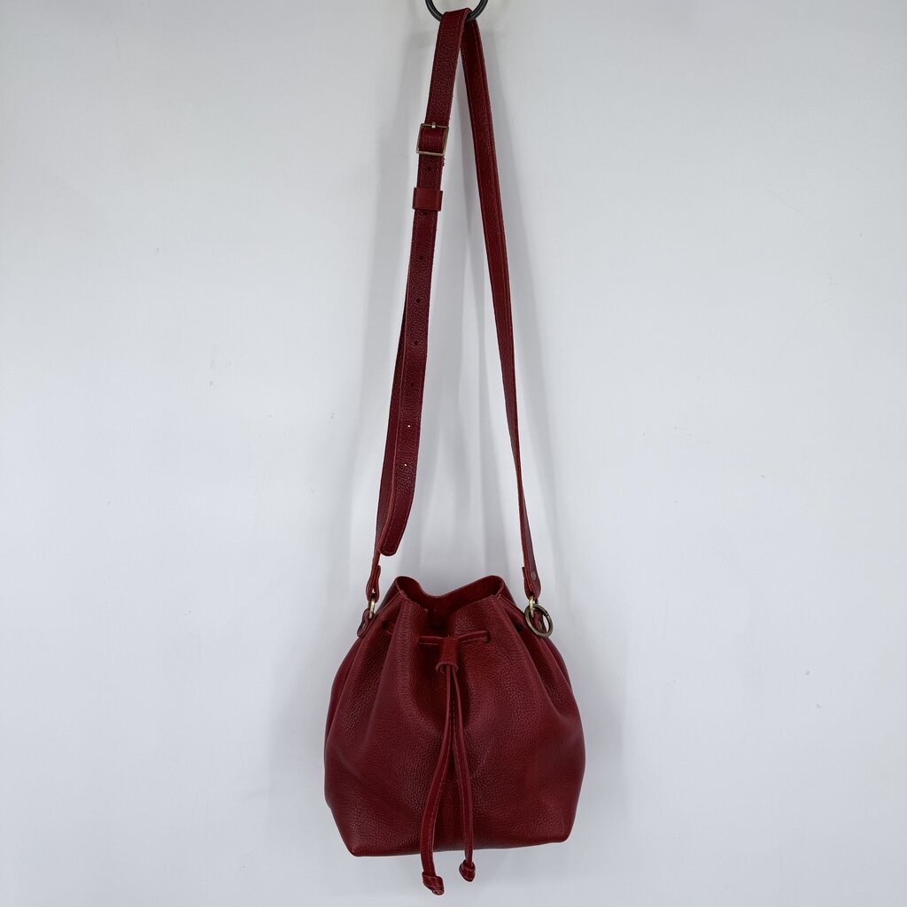 women Portland Leather Goods Small Bucket Bag Chili Red Purse