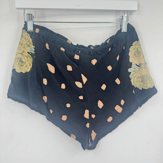 women Stone Cold Fox Silk Mini Spotted Floral Black Shorts XS/S
