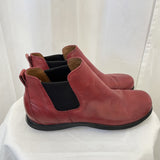 Roots Red Leather Chelsea Slip On Ankle Boots Women's Size 9.5